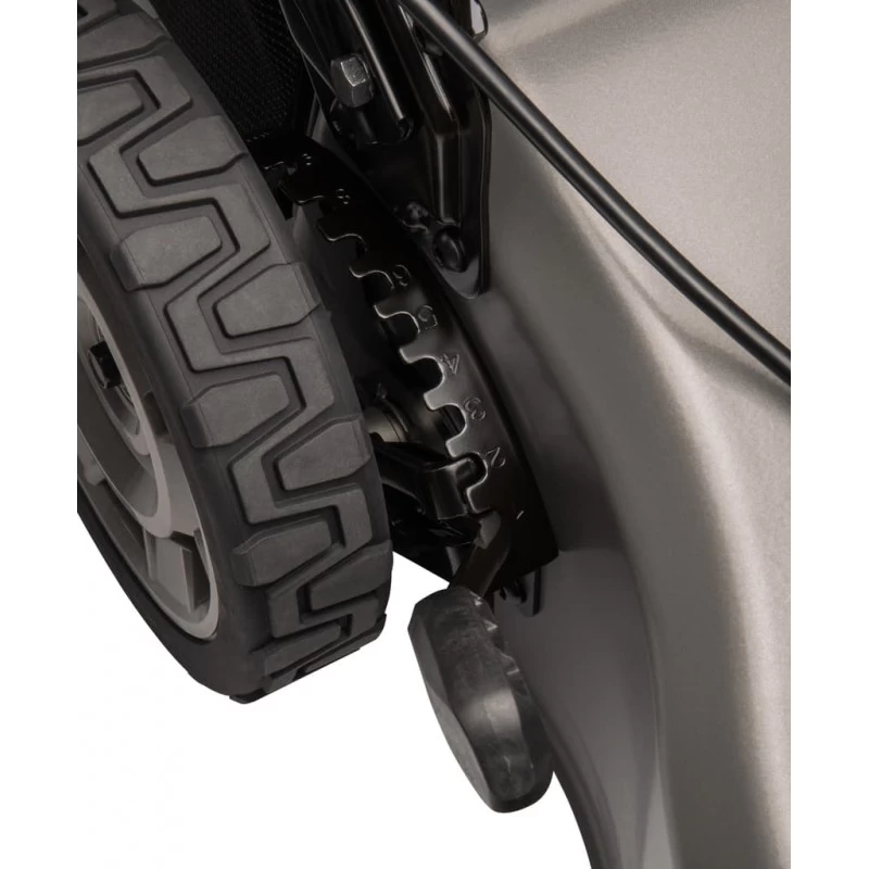 Makita 2x18v Grasmaaier 53cm DLM532PT4 Met Accu En Lader 4 Makita 2x18v Grasmaaier 53cm DLM532PT4 Met Accu En Lader - Afbeelding 4